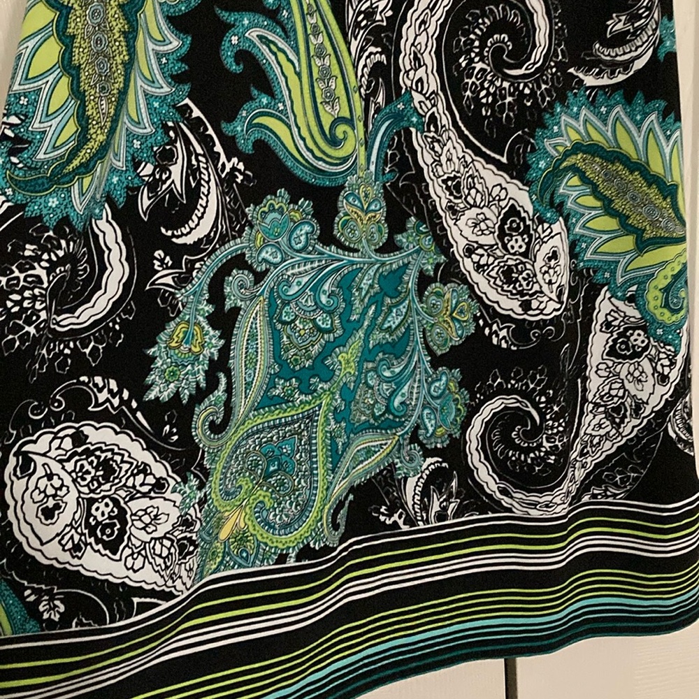 Dress Barn FLARED, SLEEVELESS, PAISLEY DRESS - Picture 7 of 11